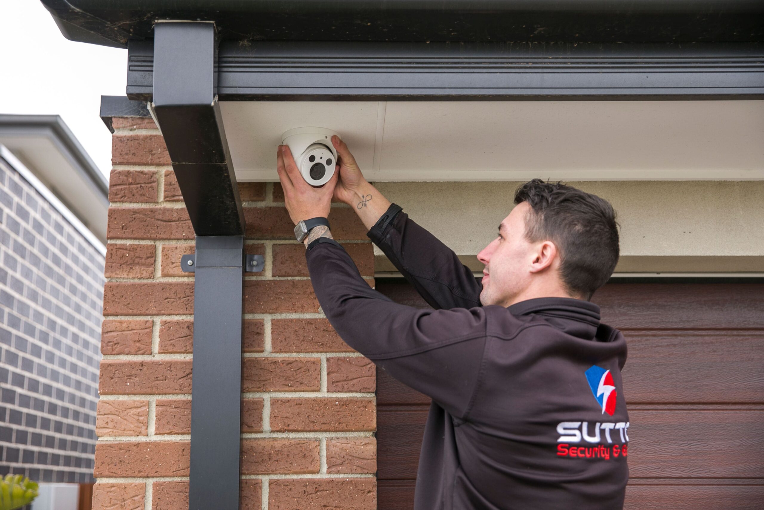 CCTV Installer installing a CCTV Camera